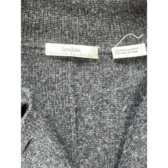Neiman Marcus Gray 100% Cashmere cardigan sweater/Jacket/Coat, Small, VERY SOFT - Picture 10 of 11